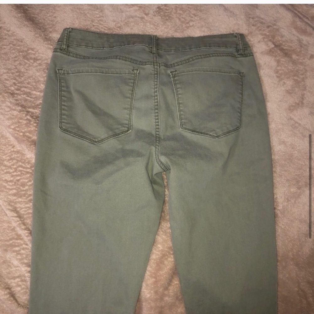 Size 8 Olive green ankle length jeans